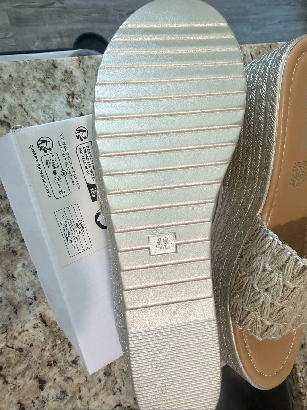 Shoes - Picture 10 of 10